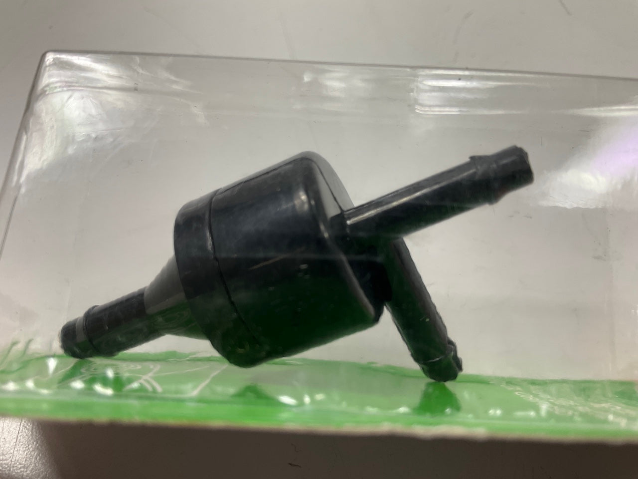 Dorman 47150 Two-Way Vacumm Check Valve