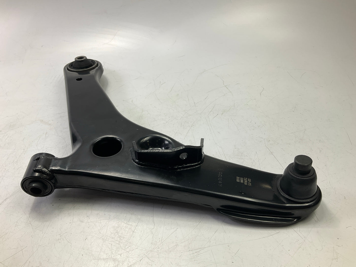 Dorman 520-375 Front Left Lower Suspension Control Arm 03-06 Outlander