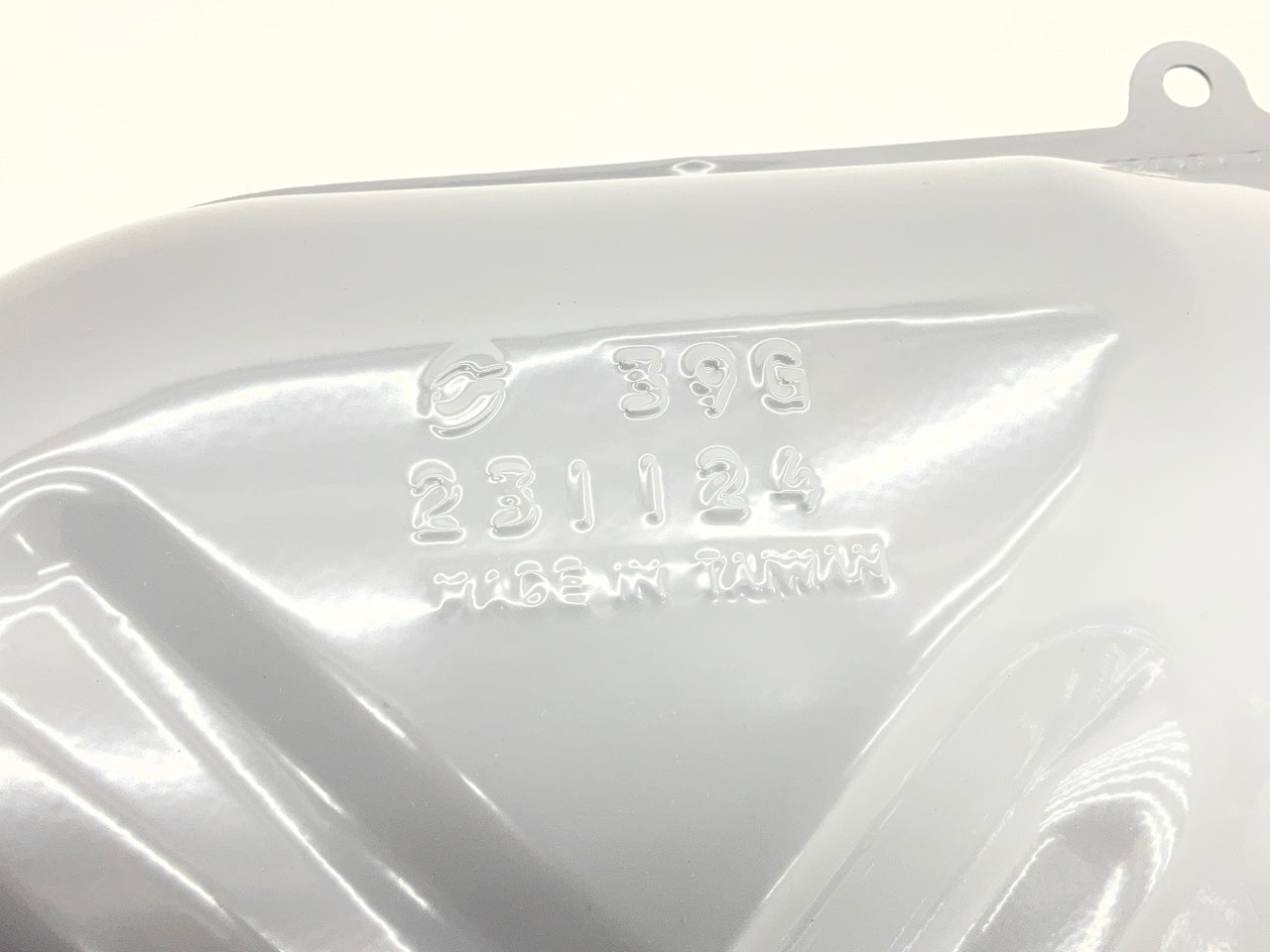 DENTED Dorman 576-177 Fuel Gas Tank 2000-2005 Taurus 2000-2005 Sable