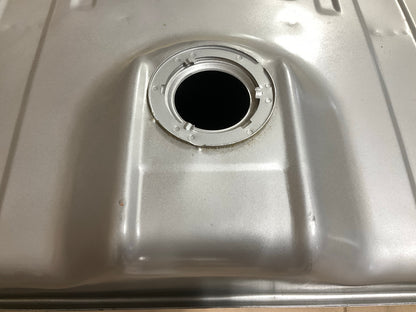 SCRATCHED TUBE Dorman 576-365 Fuel Gas Tank 24 Gallon