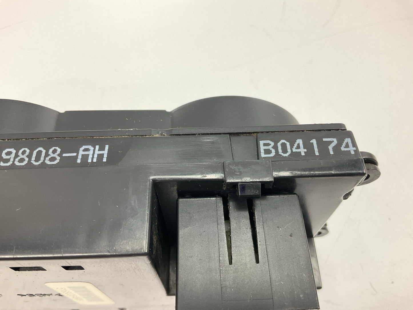 REMAN Dorman 599-032 Front A/C Heater Climate Control Switch Panel - 04-05 F-150