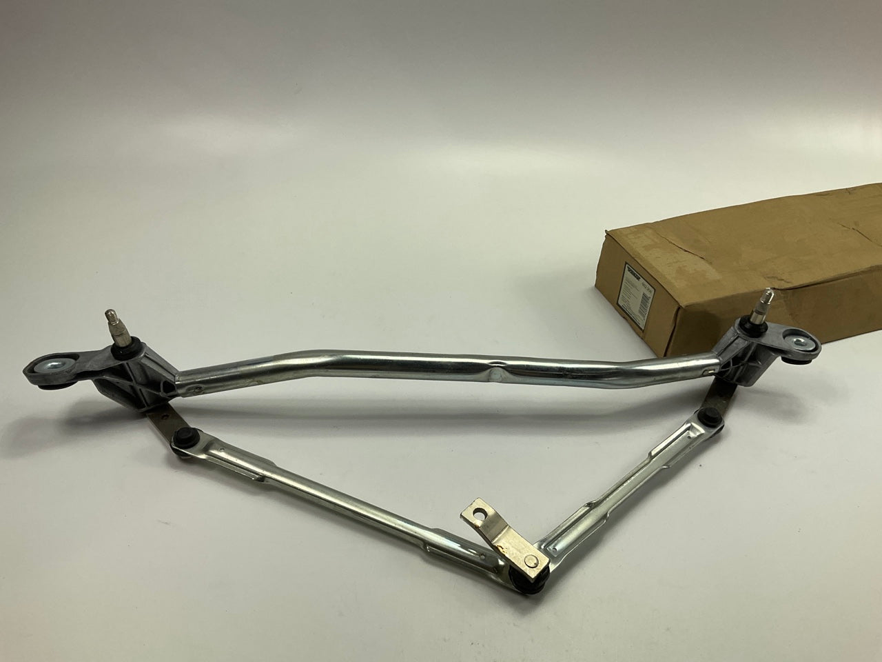 Dorman 602-208 Windshield Wiper Motor Linkage For 2003-2007 Saturn Ion