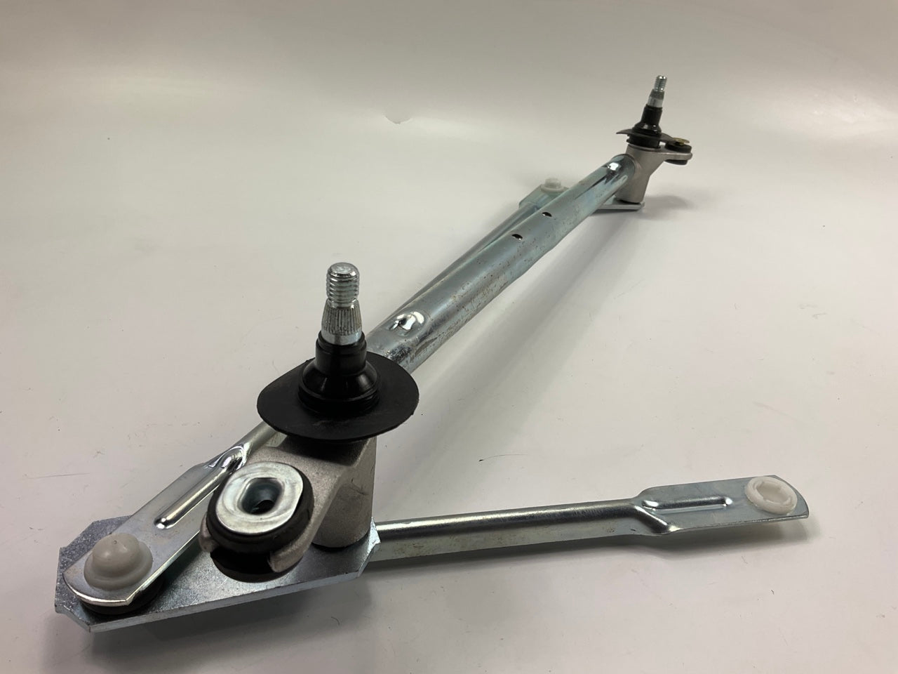 Dorman 602-221 Windshield Wiper Motor Linkage - 08-12 Malibu, 05-10 G6