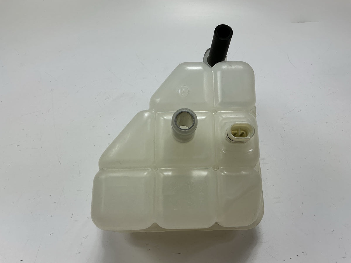 Dorman 603-066 Engine Coolant Reservoir Bottle 2004-2006 Malibu, 2005-2006 G6