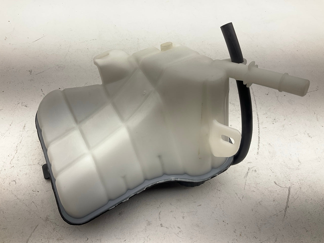Dorman 603-122 Radiator Coolant Overflow Reservoir Bottle Recovery Tank
