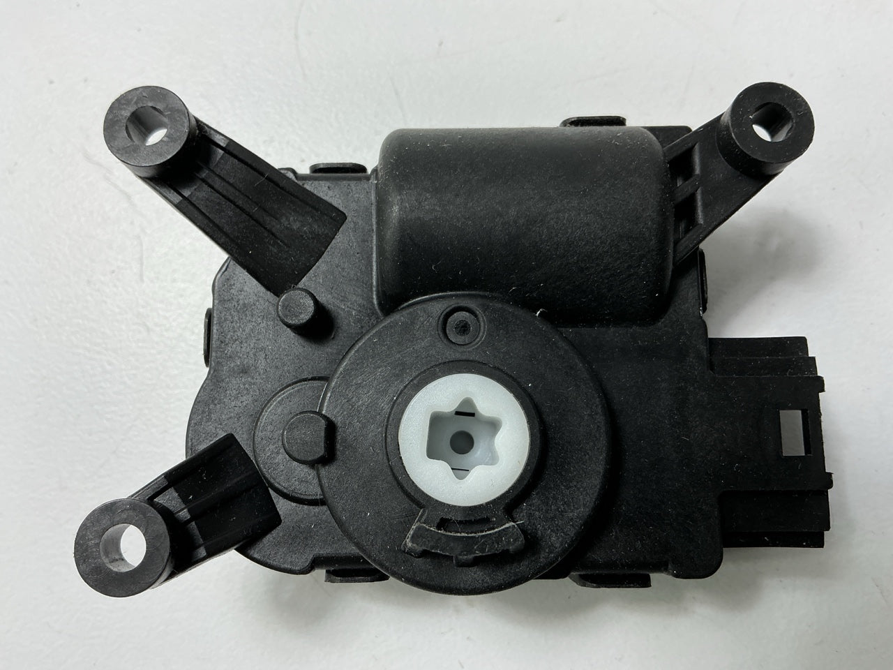 Dorman 604-854 HVAC Blend Door Actuator 12-17 CC, 06-15 Passat, 09-12 Passat CC