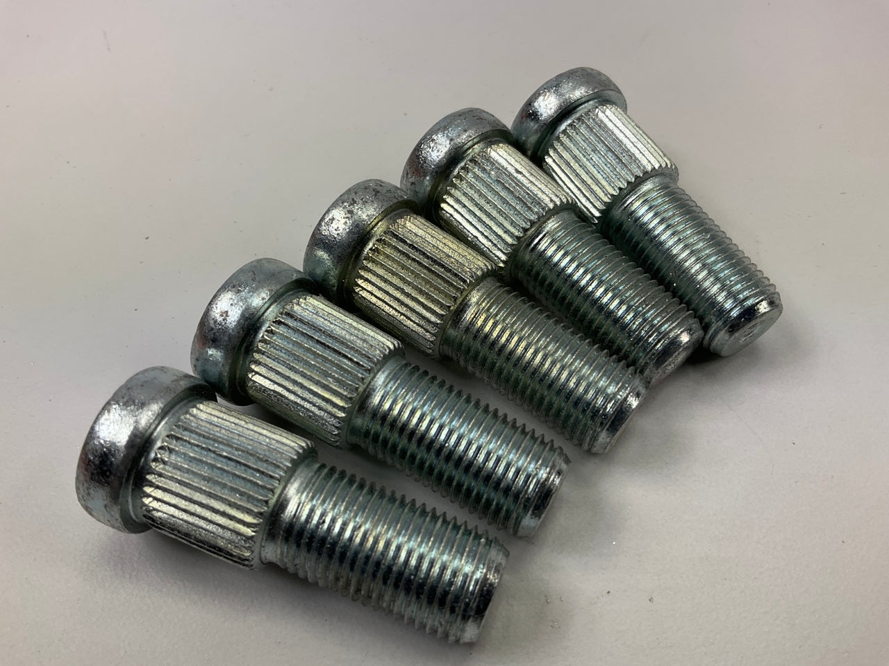 (5) Dorman 610-159 Wheel Lug Studs