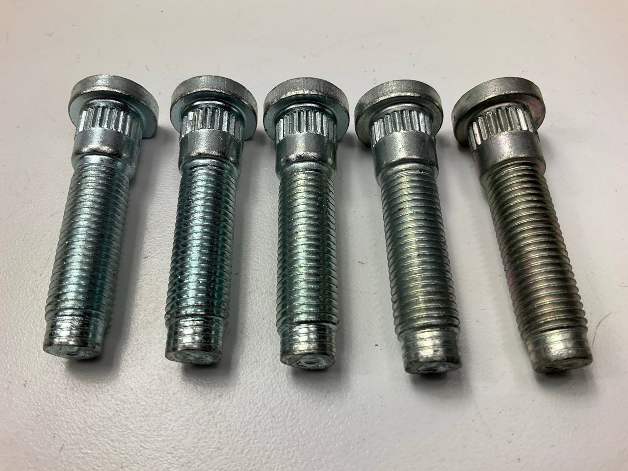 (5) Dorman 610-427 Wheel Lug Studs