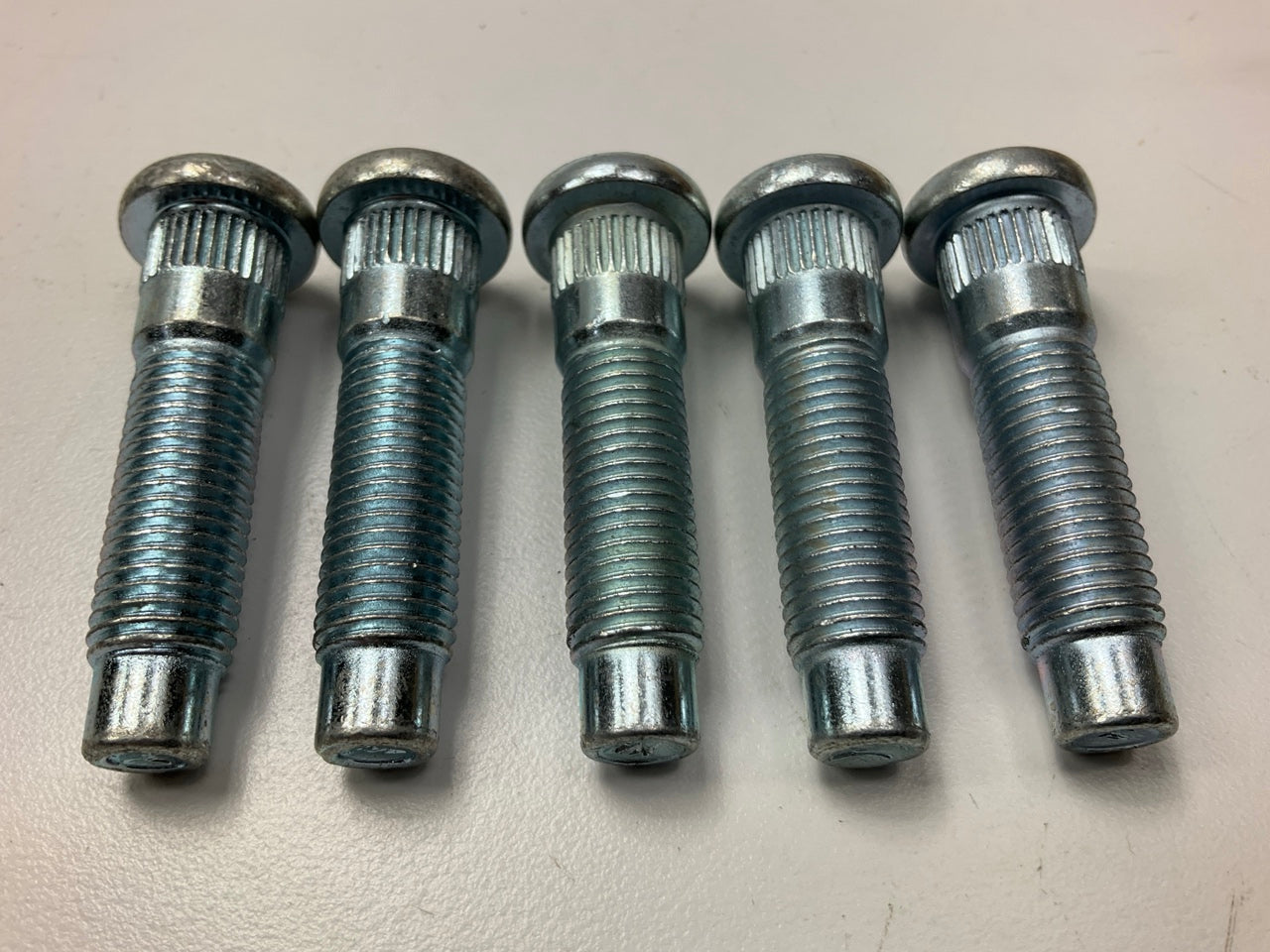 (5) Dorman 610-443 Wheel Lug Studs