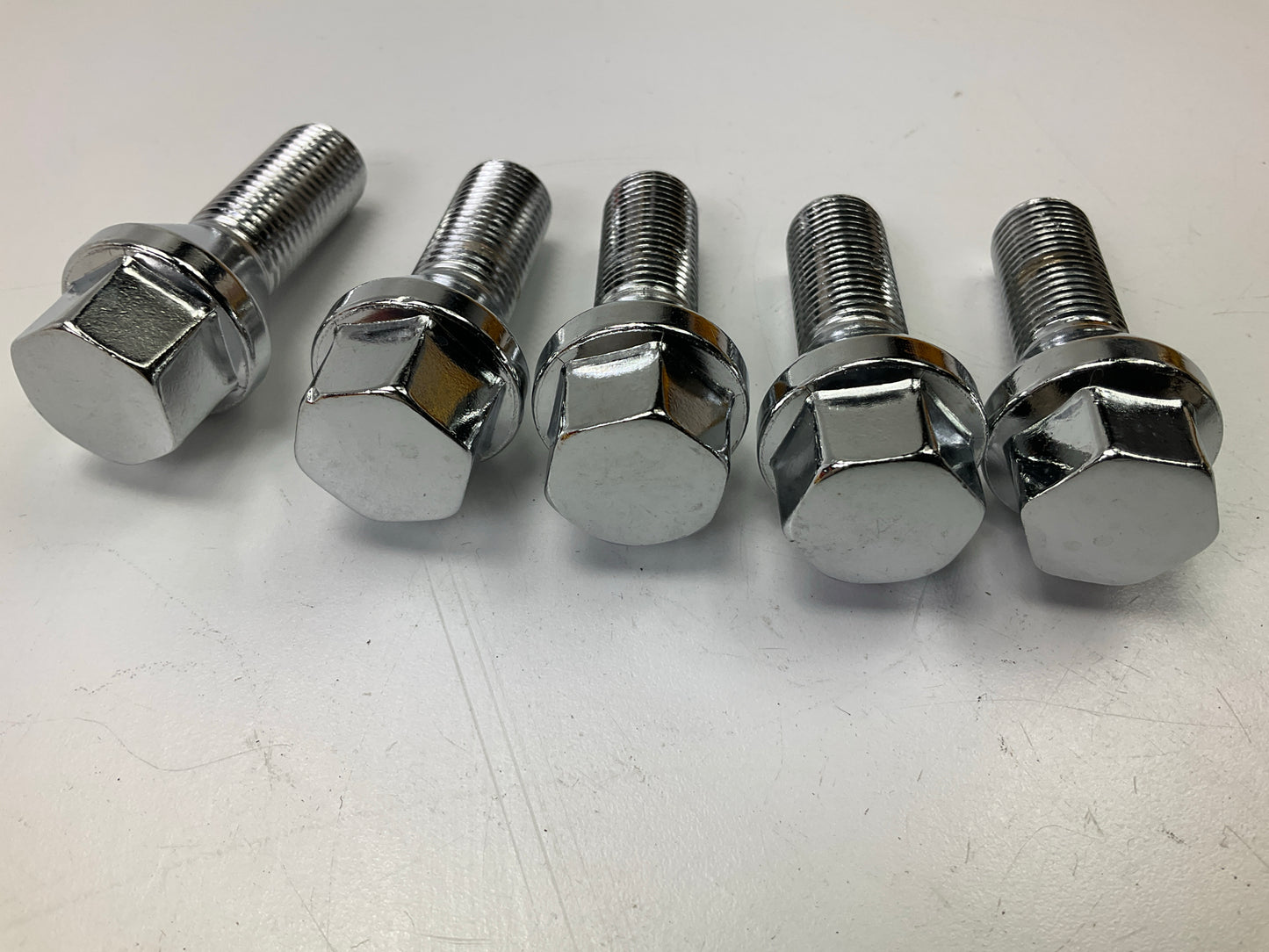 (5) Dorman 610-456 Wheel Lug Bolts