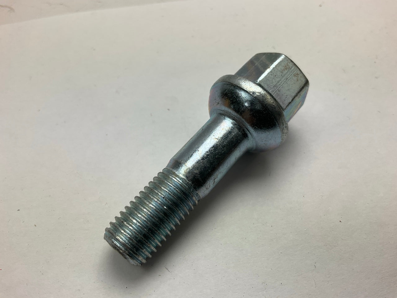 Dorman 610-498 Wheel Lug Bolt