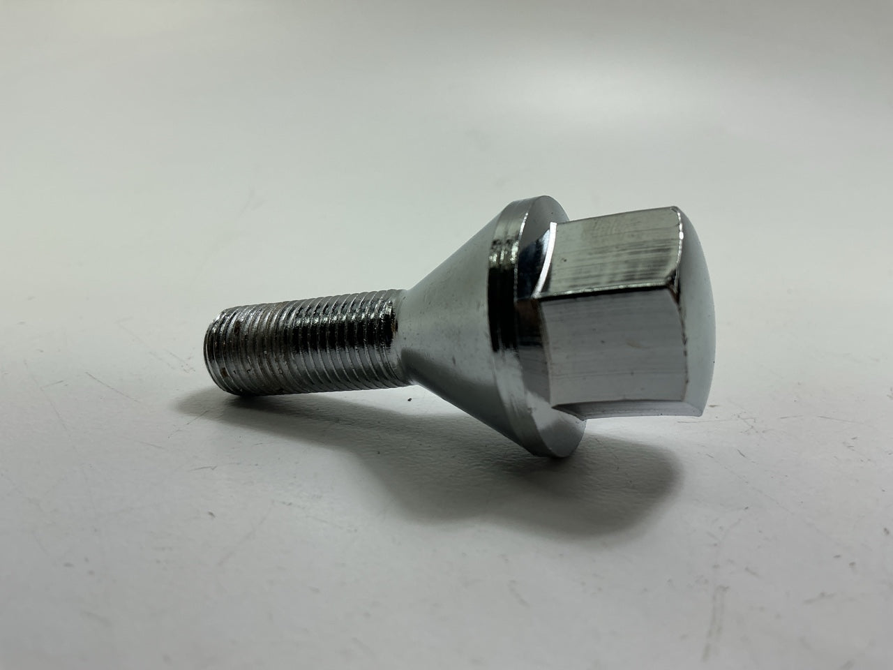 Dorman 611-005 Wheel Lug Bolt M12-1.25