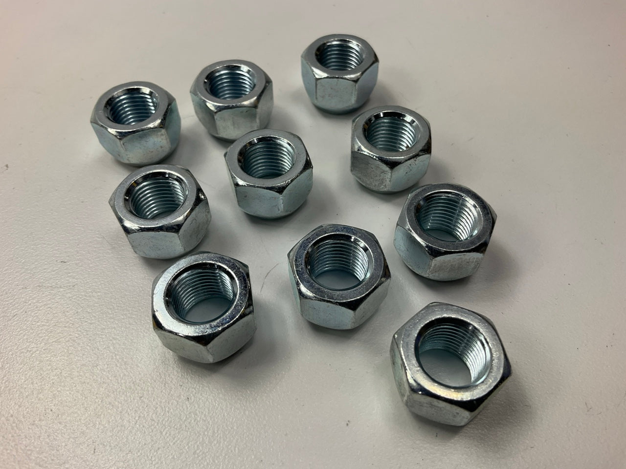 (10) Dorman 611-027 Wheel Lug Nuts