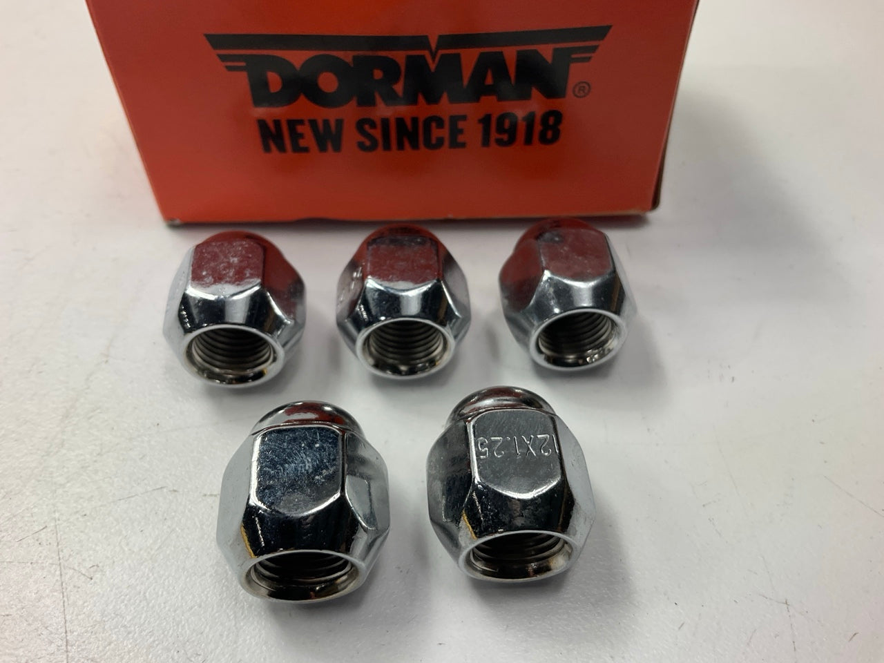 (5) Dorman 611-076 Wheel Lug Nuts