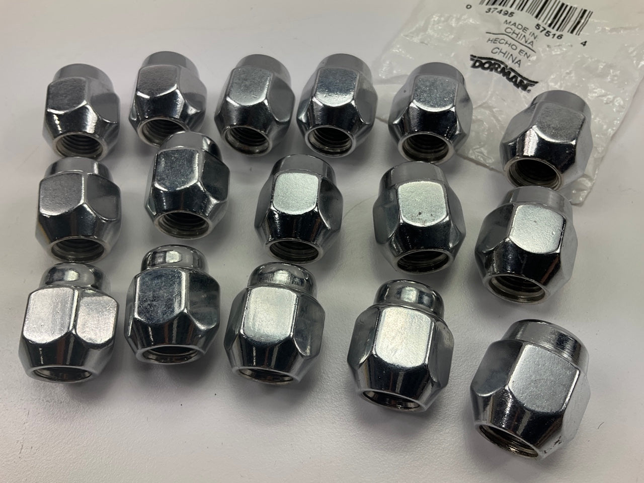 (16) Dorman 611-077 Wheel Lug Nuts