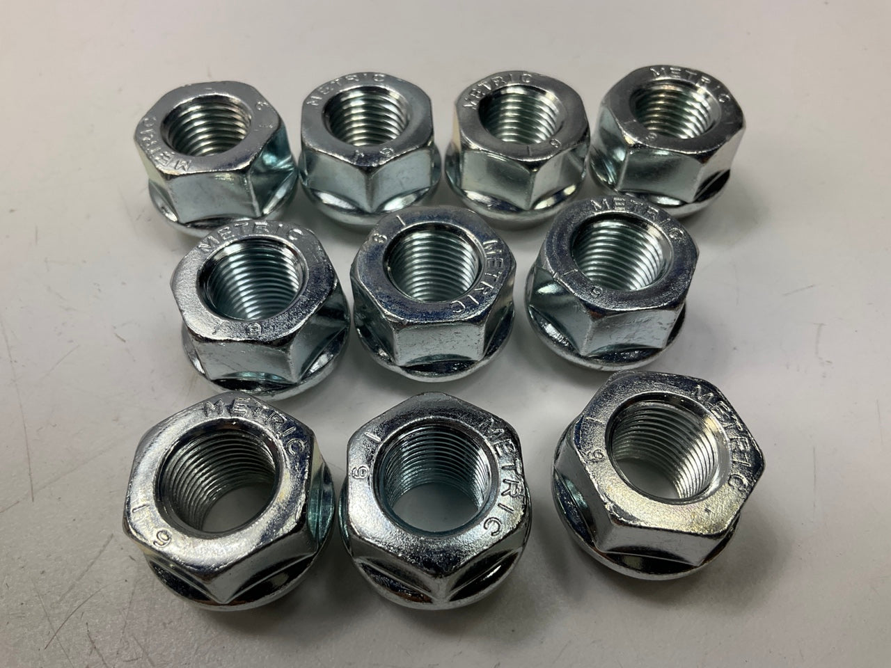 (10) Dorman 611-110 Wheel Lug Nuts