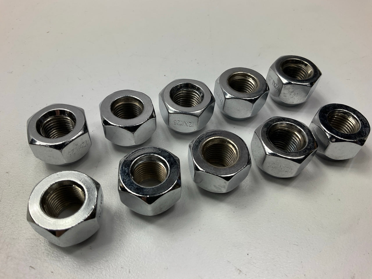 (10) Dorman 611-113 Wheel Lug Nuts