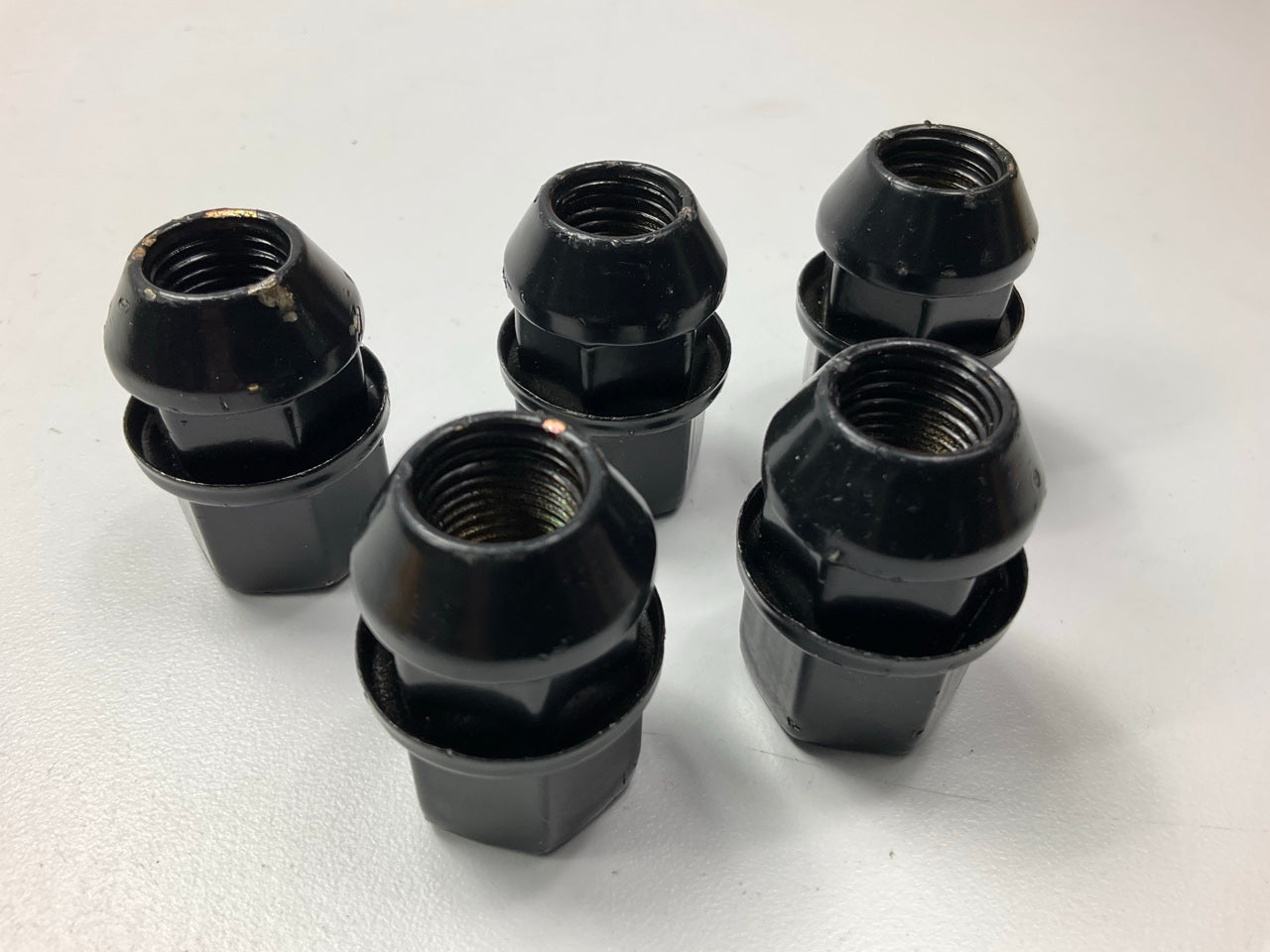 (5) Dorman 611-129 Wheel Lug Nuts