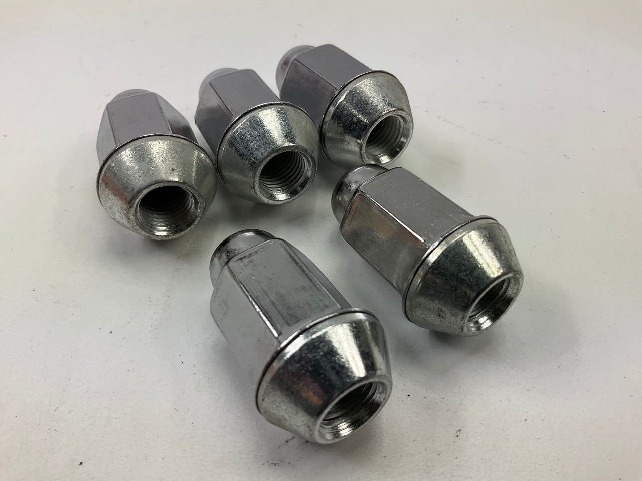 (5) Dorman 611-145 Wheel Lug Nuts