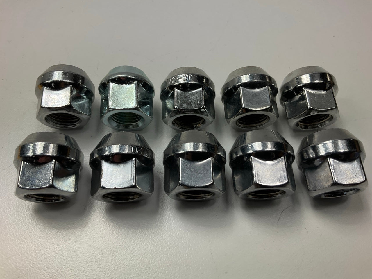 (10) Dorman 611-154 Wheel Lug Nuts