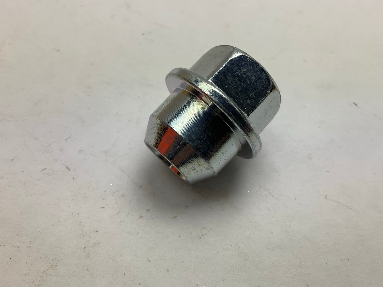 (5) Dorman 611-197 Wheel Lug Nuts