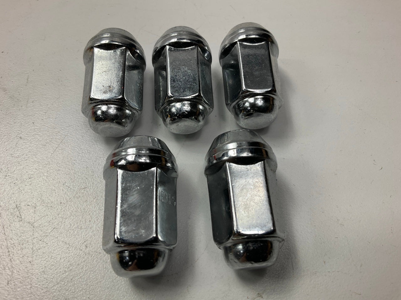 (5) Dorman 611-273 Wheel Lug Nuts