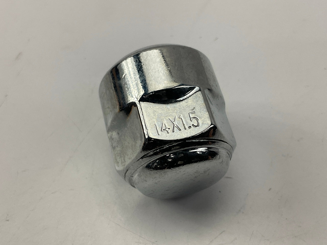 Dorman 611-327 Wheel Lug Nut