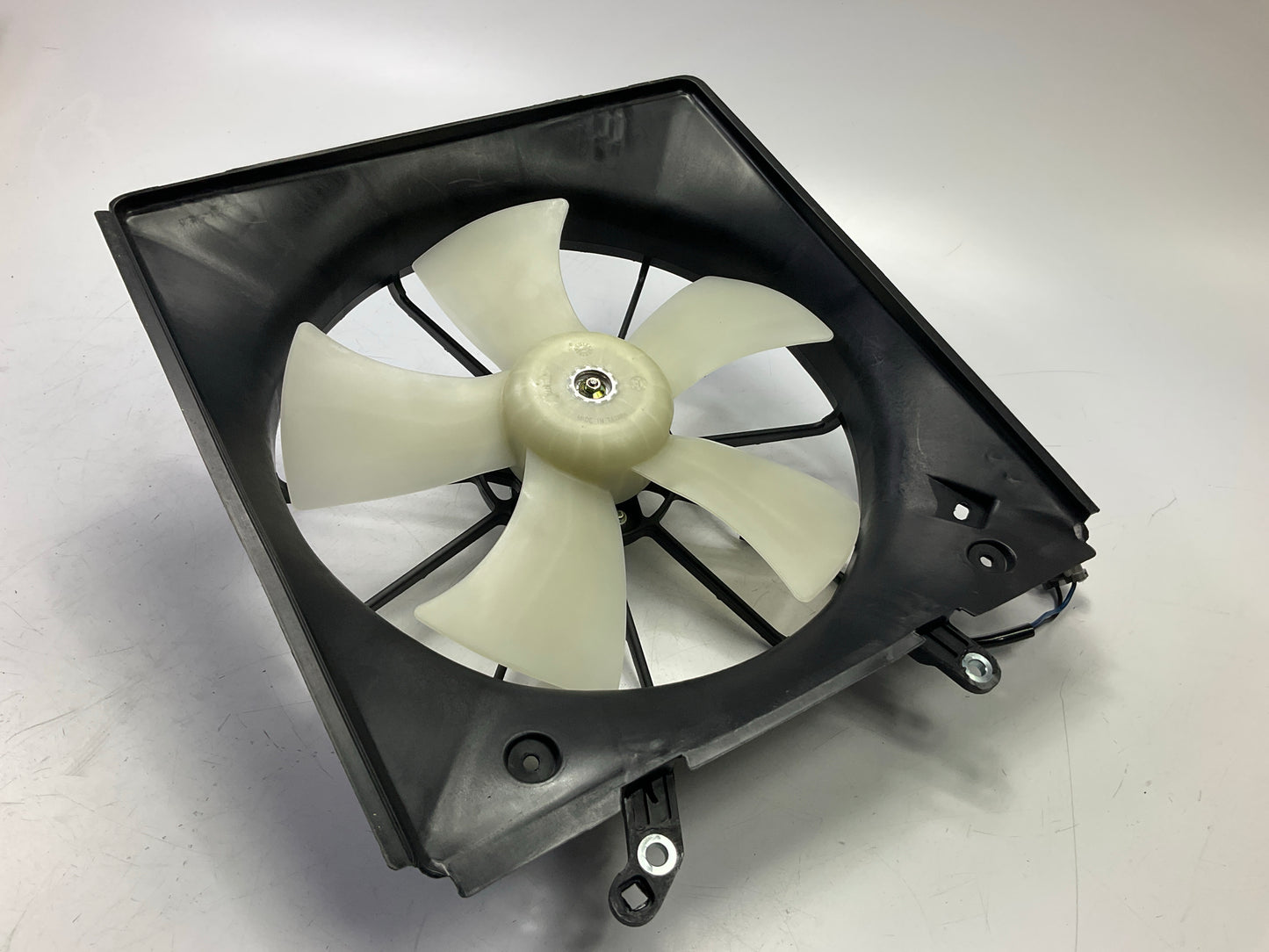 Dorman 620-226 Engine Cooling Fan Assembly