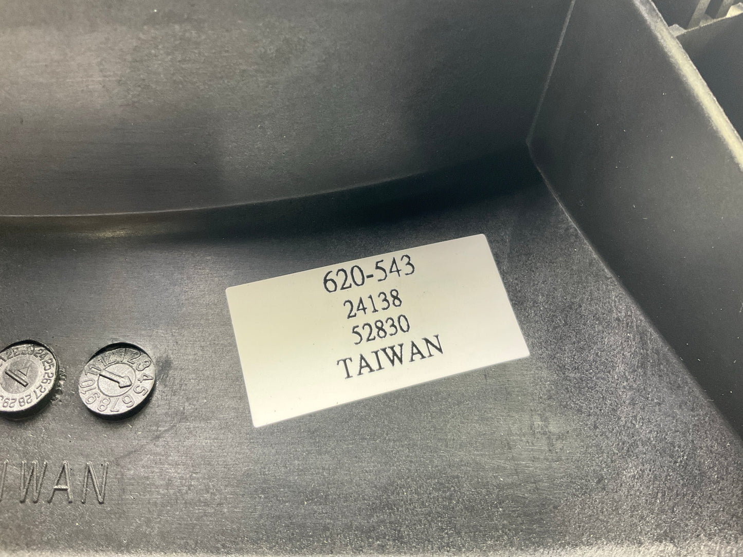 Dorman 620-543 Right A/C Condenser Cooling Fan