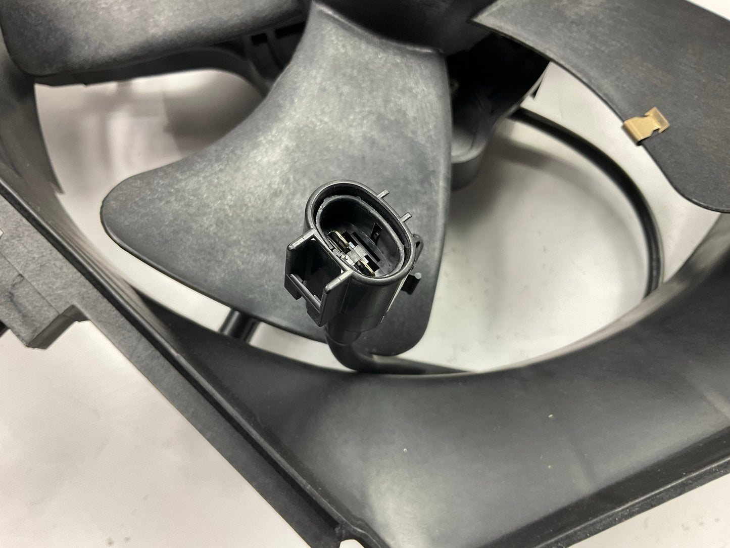 Dorman 620-757 Engine Cooling Fan 1999-2003 Protega 2002-2003 Protege5