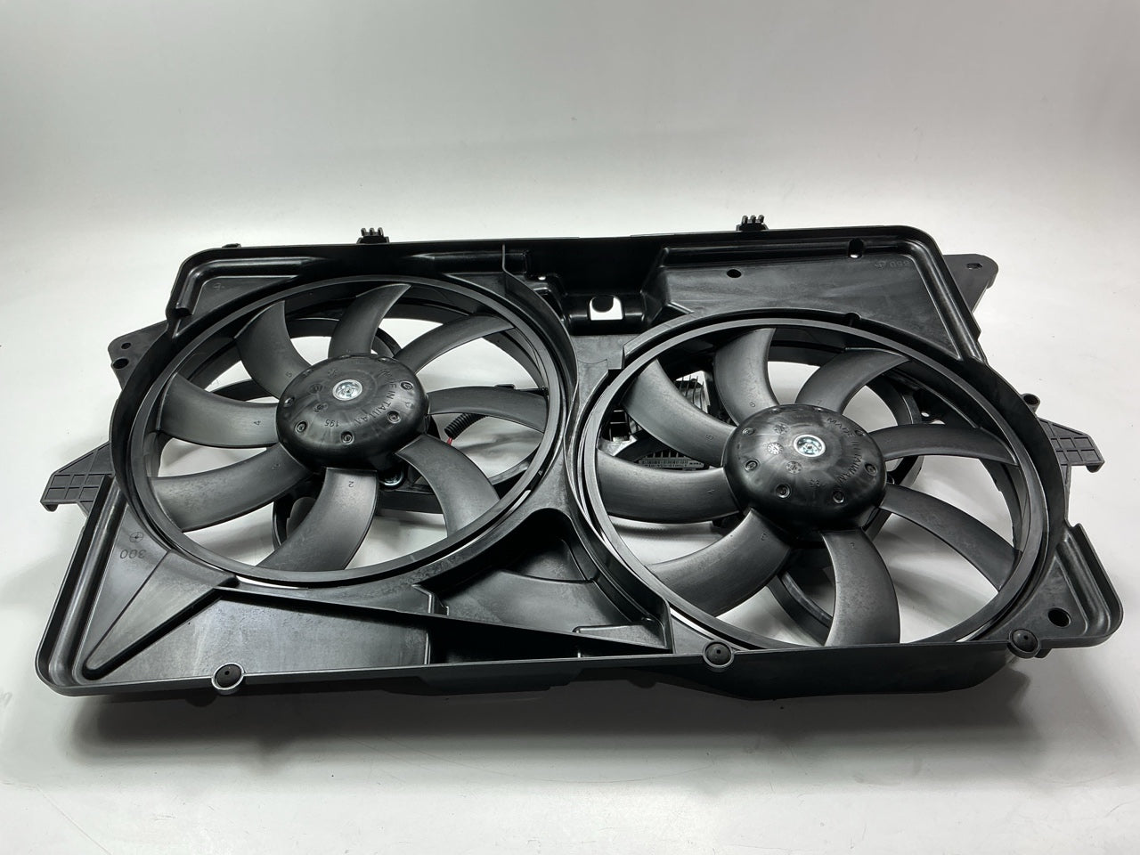 Dorman 621-005 Engine Cooling Fan Assembly For 2009 Ford Flex 3.5L-V6