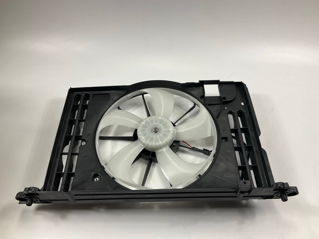 Dorman 621-363 Engine Cooling Fan Assembly