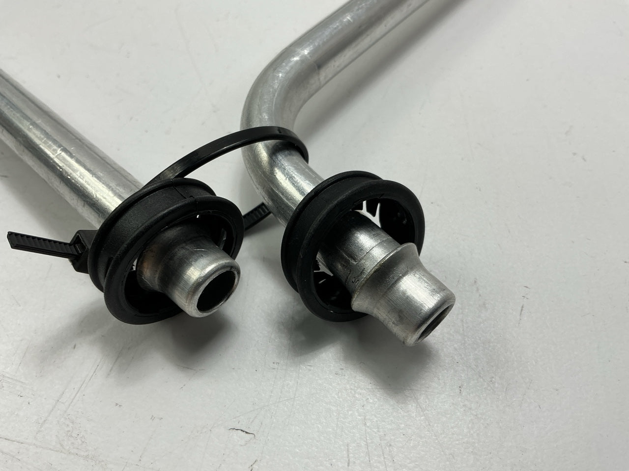 Dorman 625-151 Upper Hose Engine Oil Cooler Inlet Hose Tube