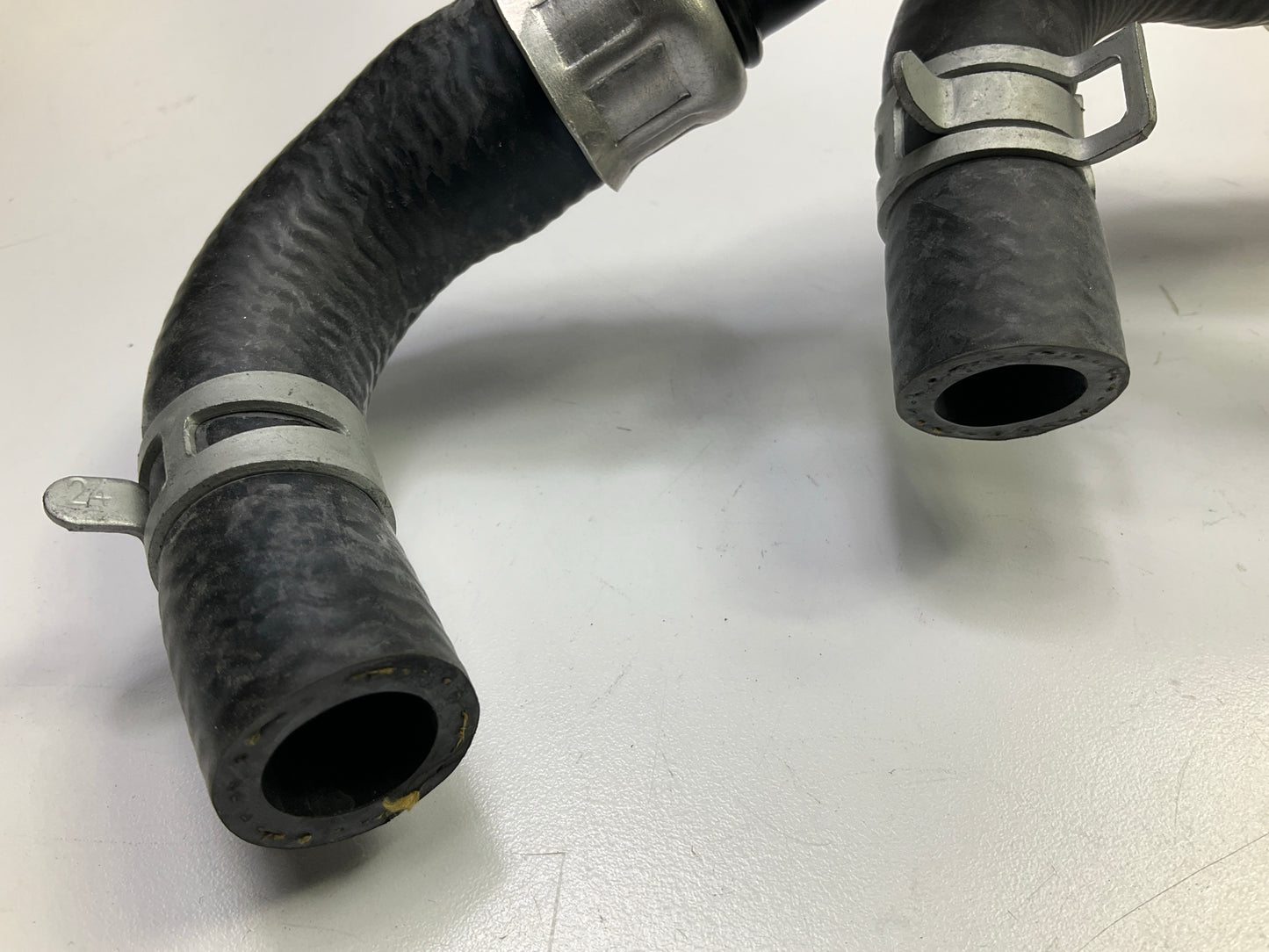 Dorman 626-228 HVAC Molded Heater Hose For 2001-02 Ford Taurus, Mercury Sable