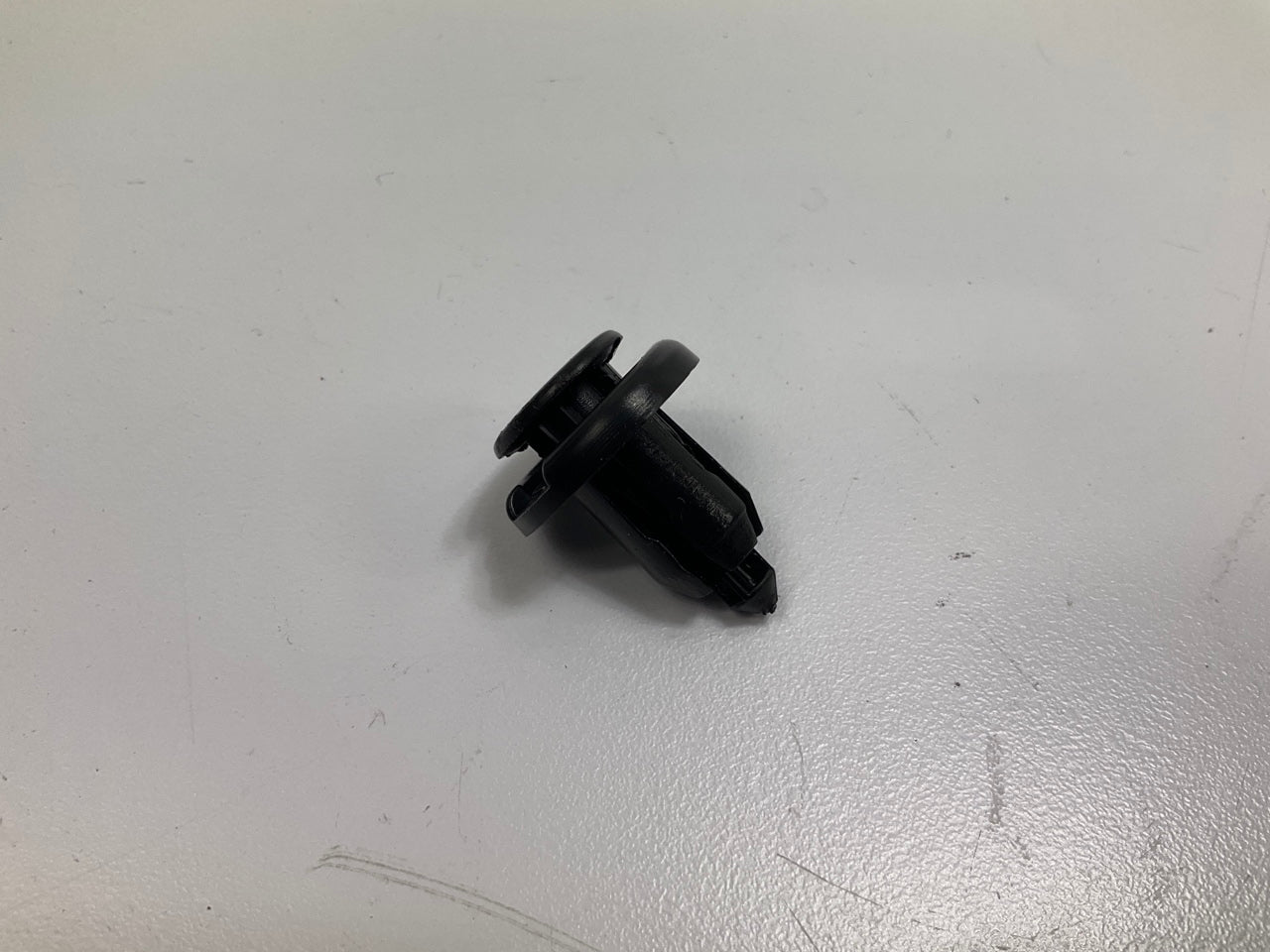 (10) Dorman 66003 Engine Splash Shield Retainer Clip