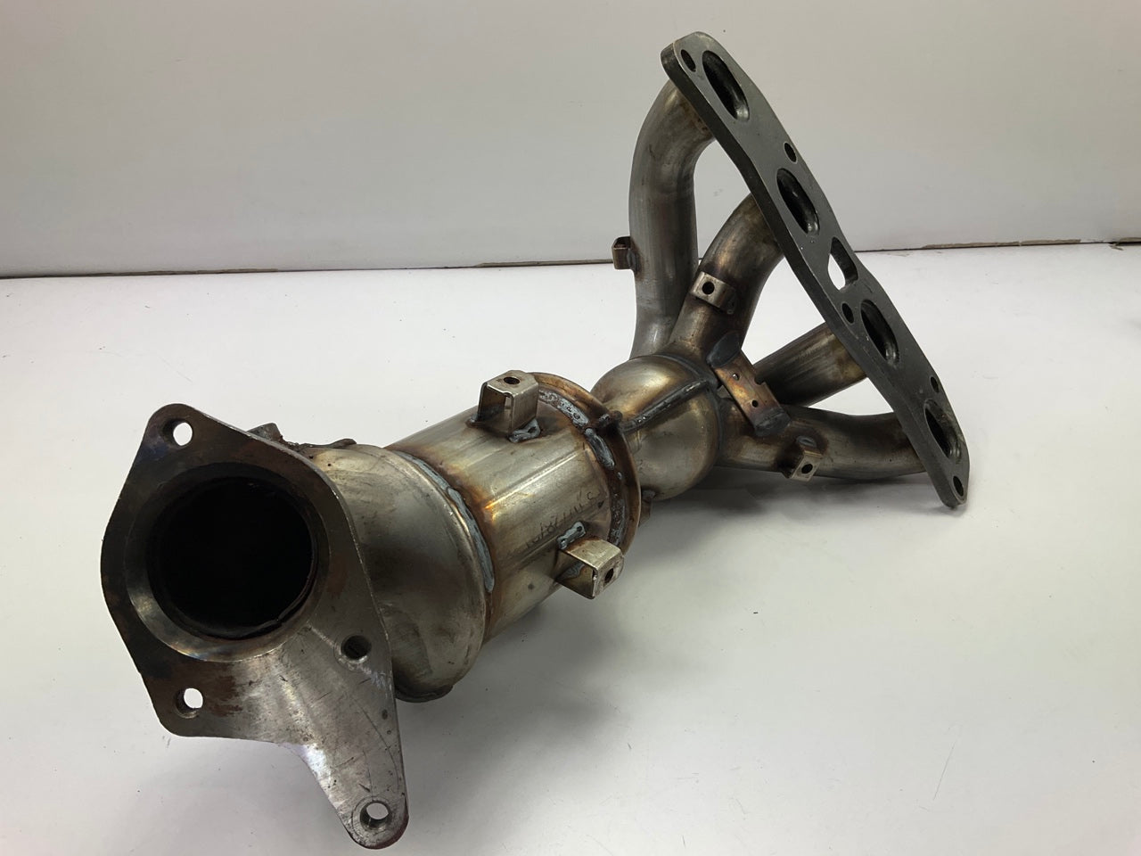 NO GASKET - Dorman 674-143 Catalytic Converter With Integrated Exhaust Manifold