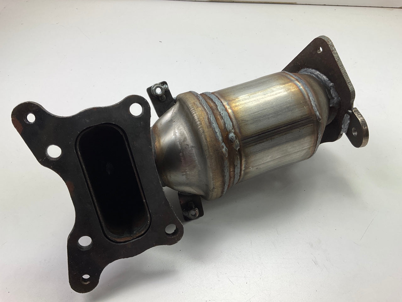 Dorman 674-148 Direct Fit EPA Compliant Catalytic Converter