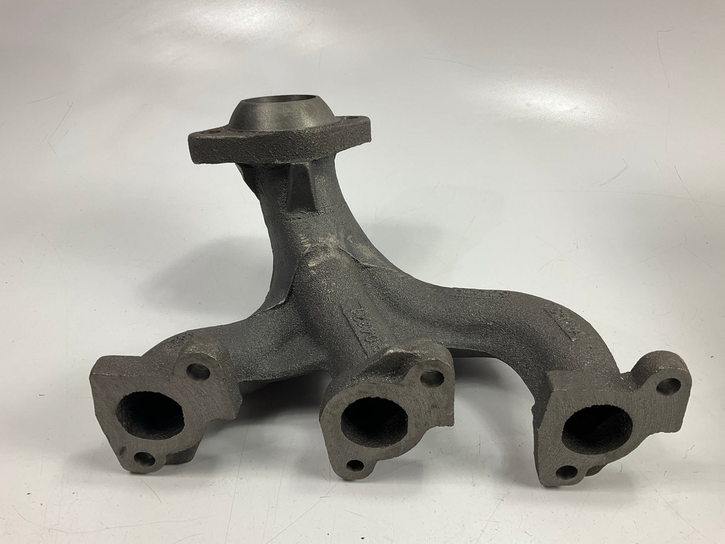 Dorman 674-451 Front Exhaust Manifold  For 1998-2000 Ford Windstar 3.0L V6 OHV