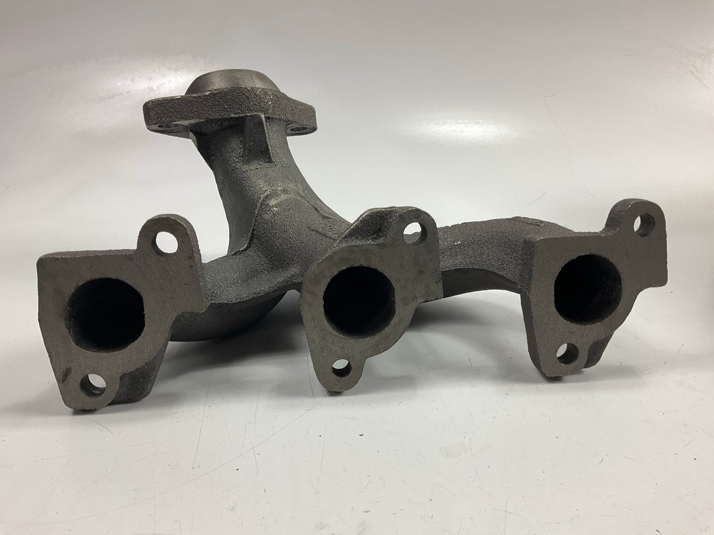 Dorman 674-451 Front Exhaust Manifold  For 1998-2000 Ford Windstar 3.0L V6 OHV