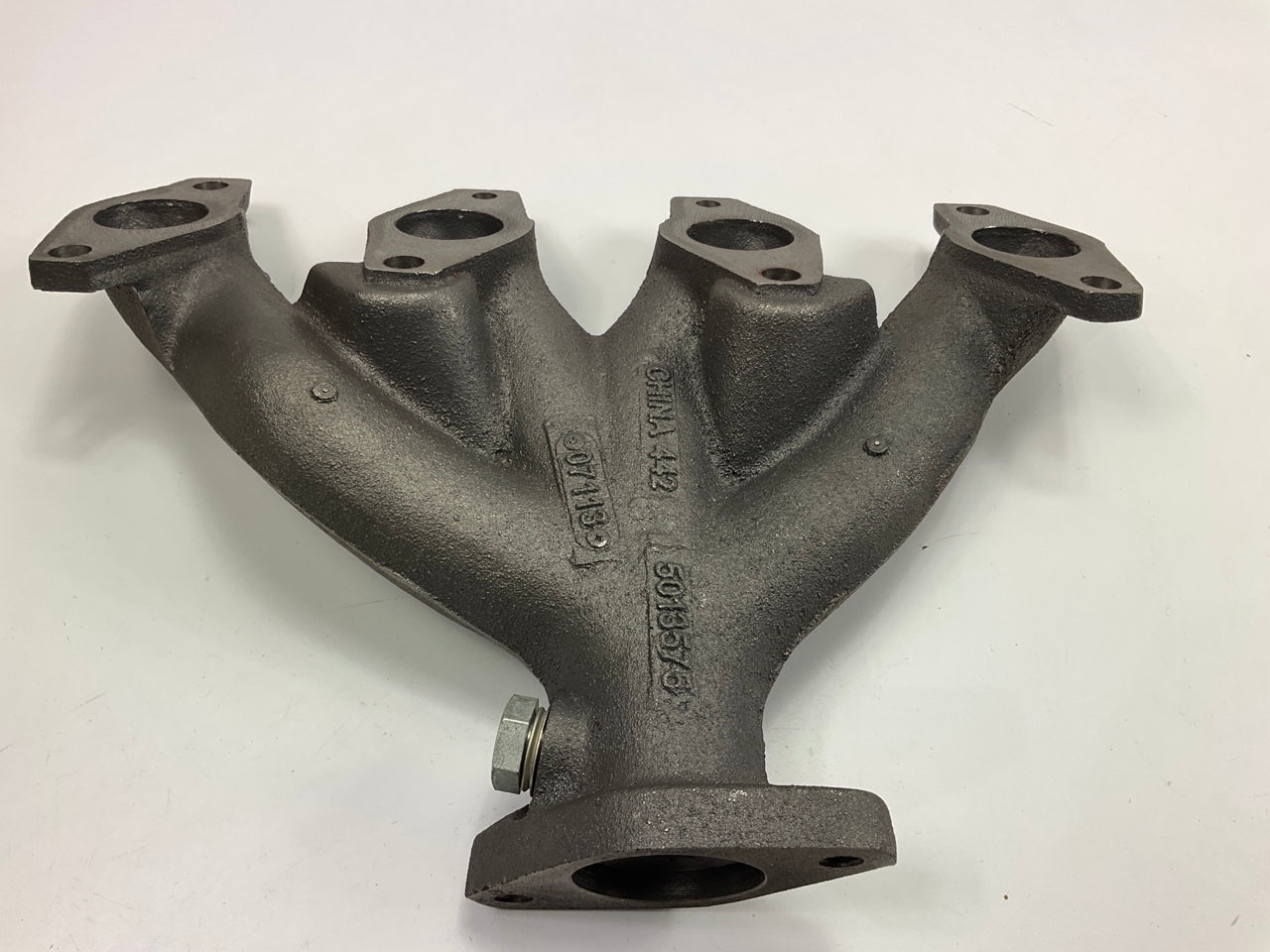 Dorman 674-575 Exhaust Manifold - MISSING HARDWARE & GASKETS