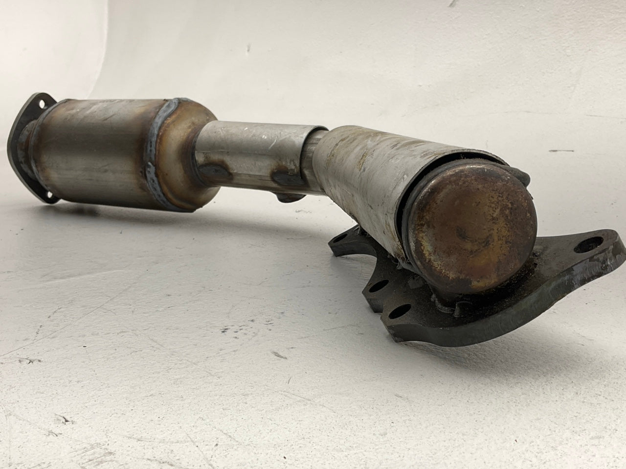 MISSING HARDWARE Dorman 674-796 Right Catalytic Converter With Exhaust Manifold