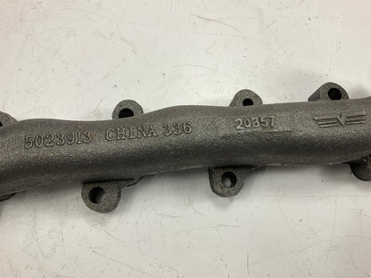 Dorman 674-913 Right Exhaust Manifold 53030808AD, 101600, 663408