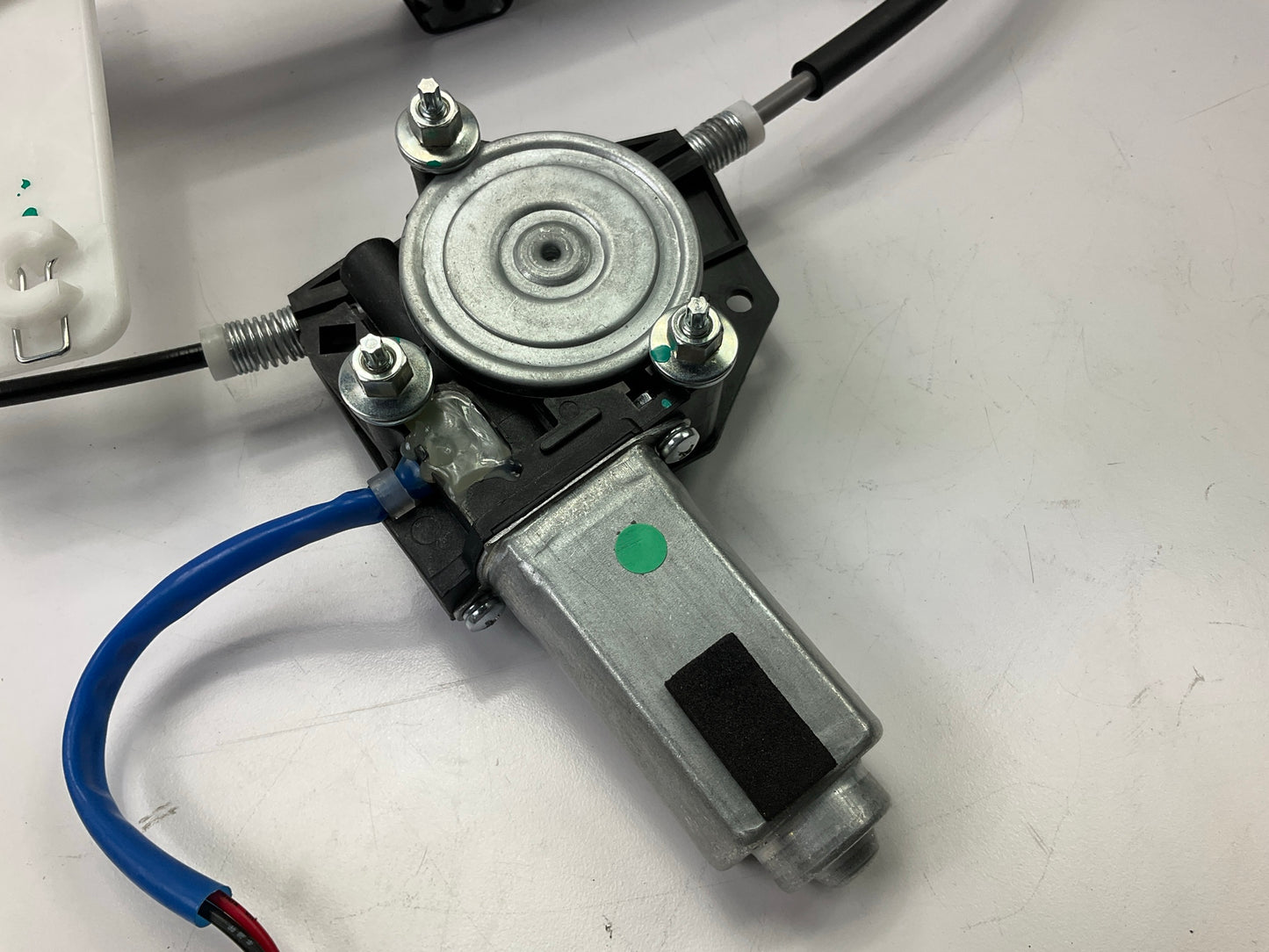 Dorman 741-553 Front Right Power Window Motor Regulator For 99-00 Grand Cherokee