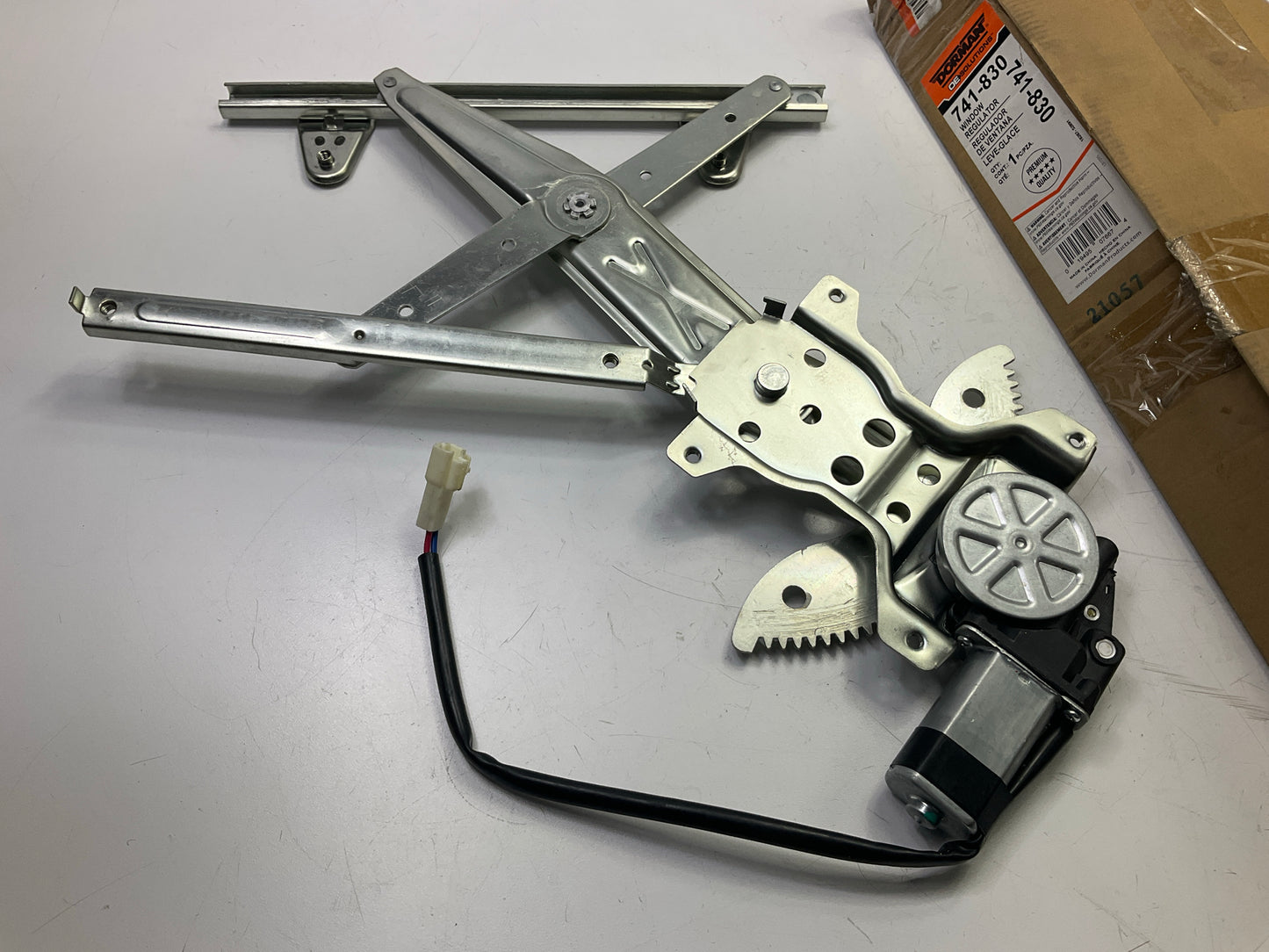 Dorman 741-830 Rear Right Power Window Motor & Regulator 97-01 Toyota Camry