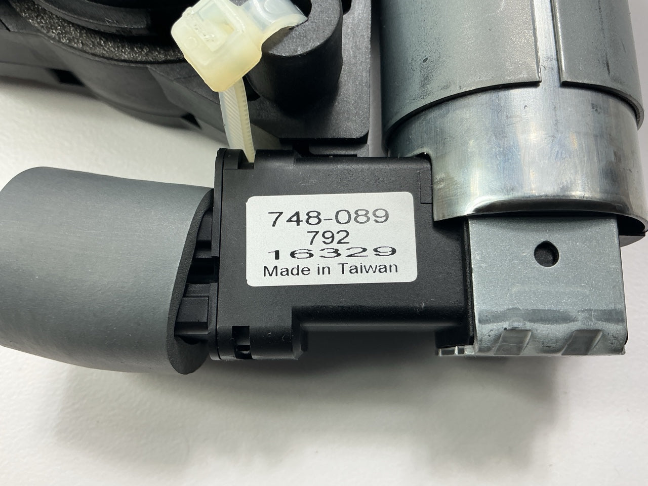 Dorman 748-089 Front Left Power Window Motor & Regulator For 2006-2008 Mazda 6