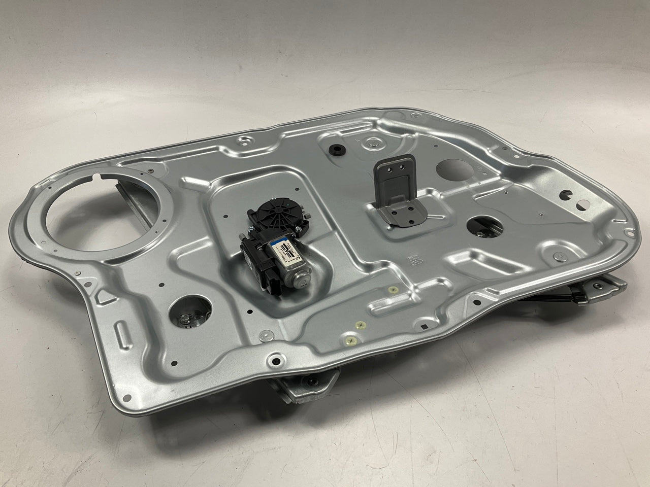 Dorman 748-330 Window Regulator And Motor Assembly For 2006-2011 Hyundai Azera