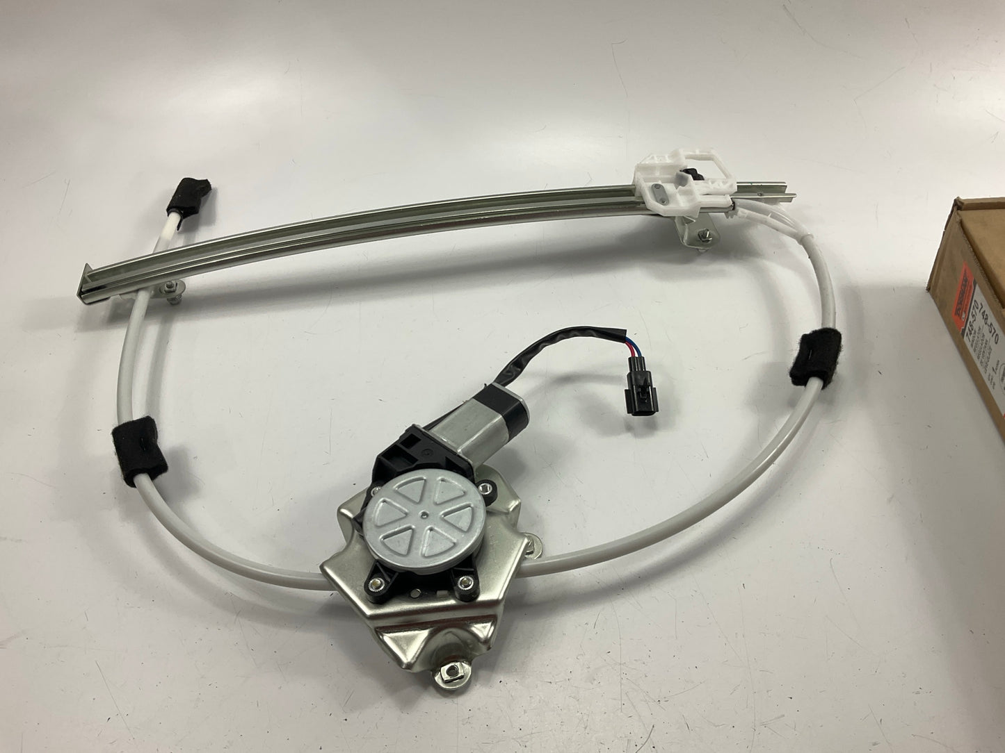 Dorman 748-570 Rear Right Power Window Motor For 2006-2007 Jeep Liberty