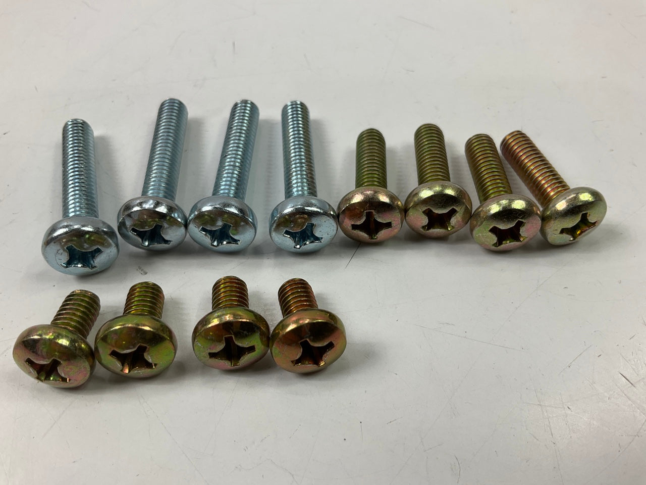 Dorman 785-100 License Plate Frame Screws Kit
