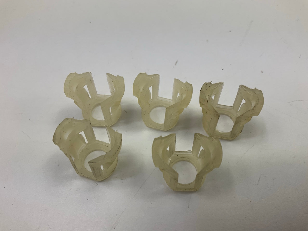 Dorman 800-005 5/16'' Fuel Line Retaining Clips, 5 Pack, For Chrysler & GM