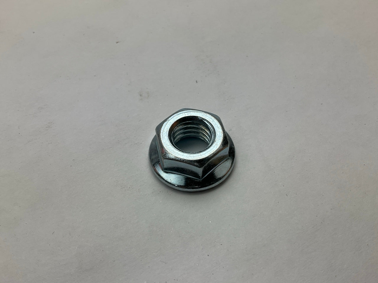 Dorman 810-143 Flange Hex Nut, 7/16-14 Inch Thread, 250 / Pack